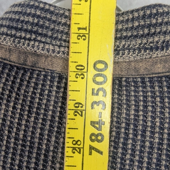 Vici Medium Waffle Weave Button Down Shirt Brown/Black - Picture 12 of 13